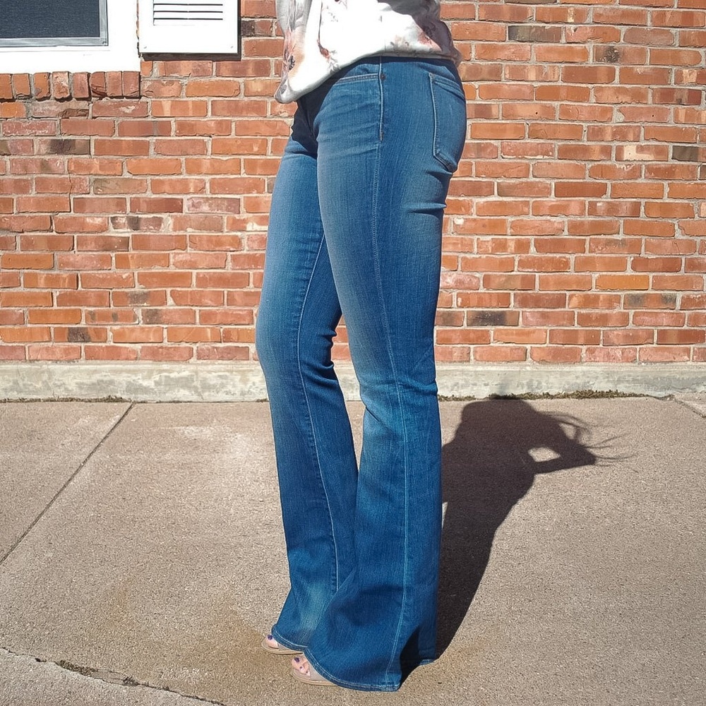 Article of society Bell Bottom